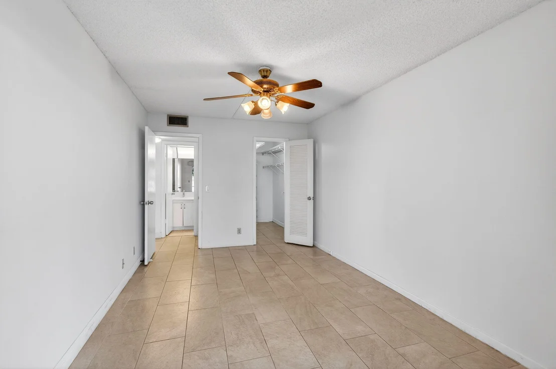 Photo of 1017 Cornwall A