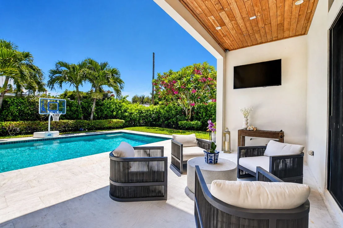 Photo of 512 Lake Drive