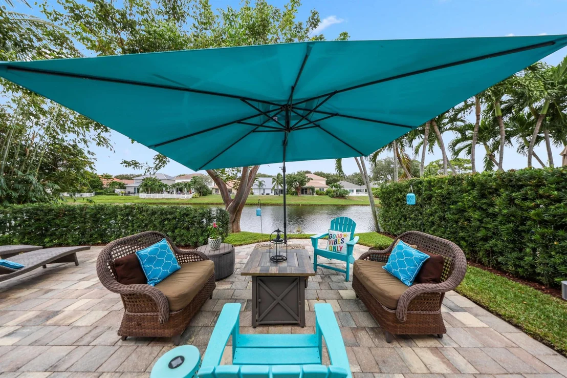 Photo of 560 Anchor Point