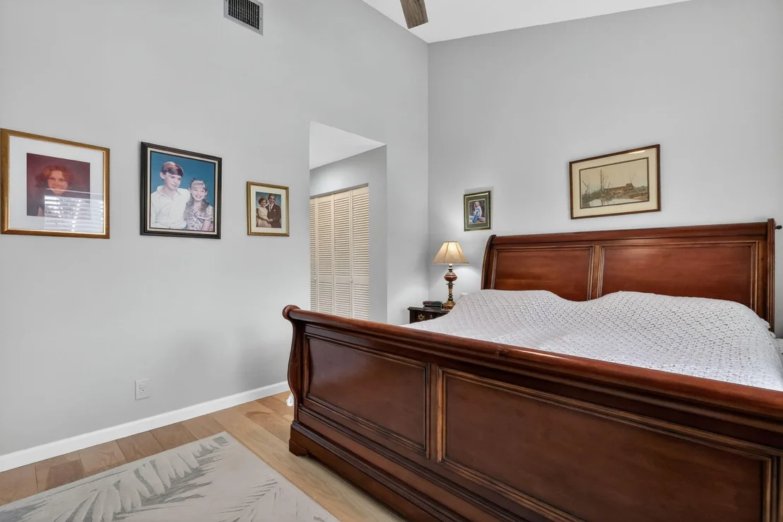 Photo of 5875 Sun Pointe Circle