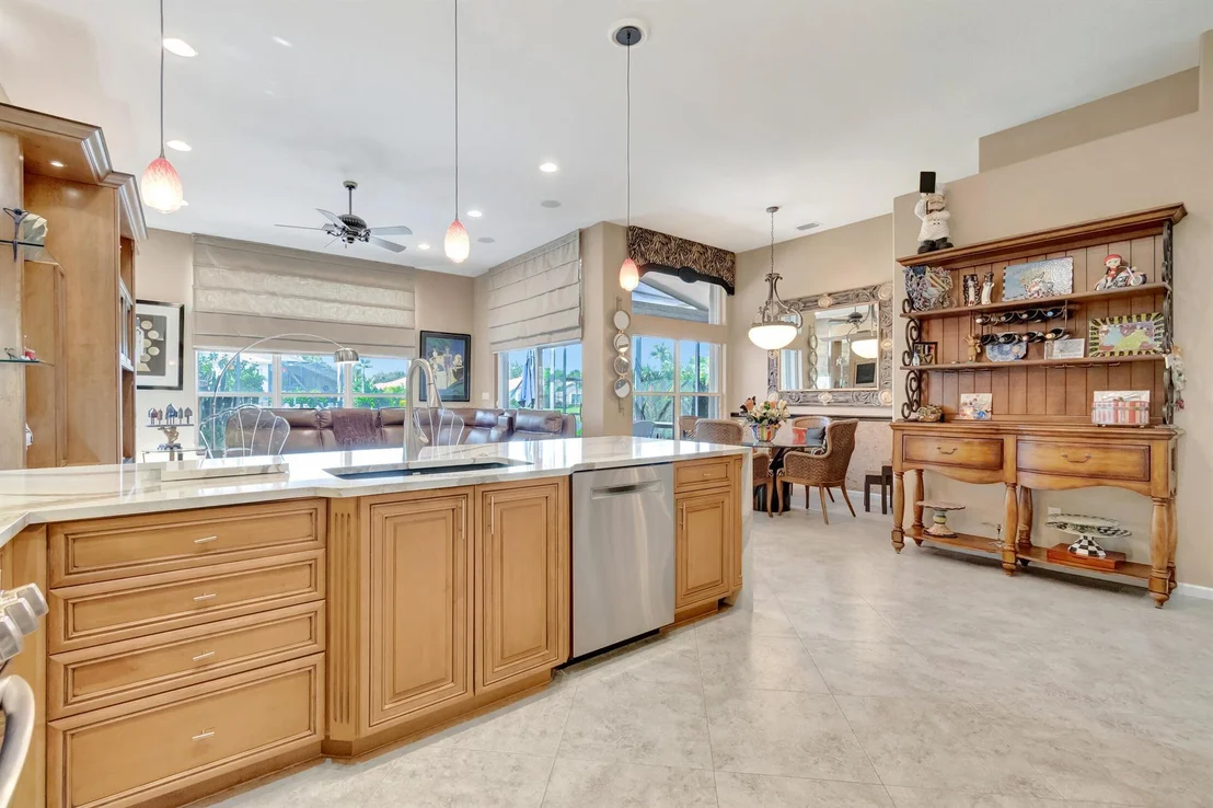 Photo of 7917 Charlemont Point