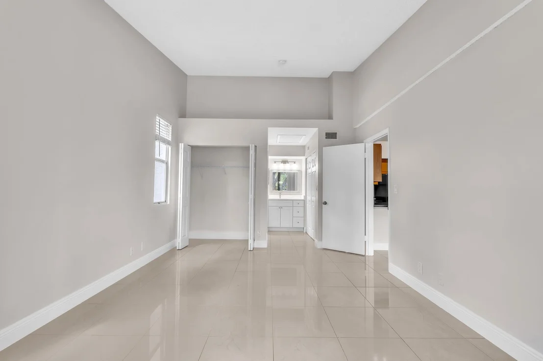 Photo of Unit 7201 at 601 LYONS Road