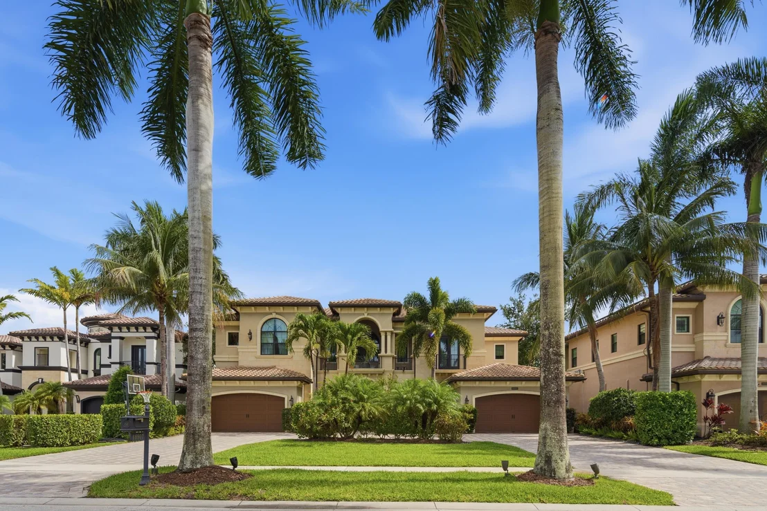 Photo of 16907 Crown Bridge Drive