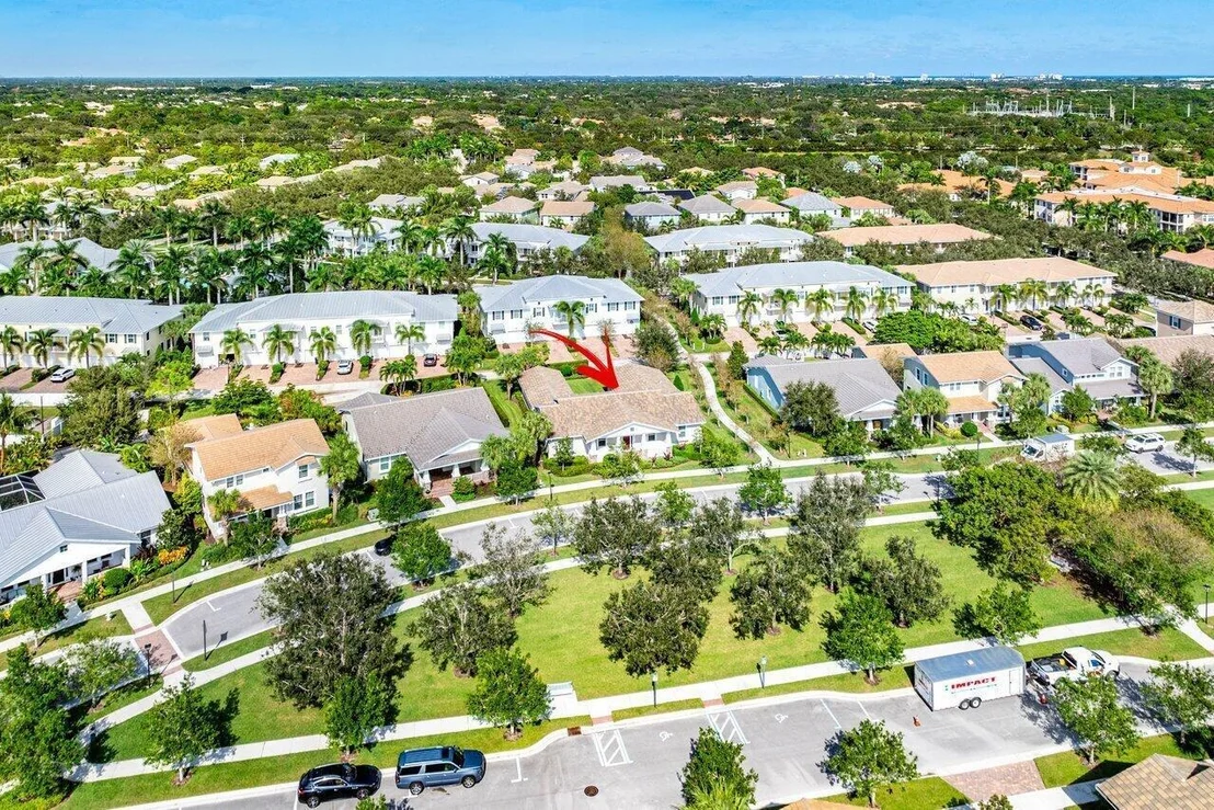 Photo of 1131 N Prescott Drive