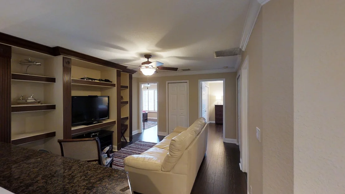 Photo of 11331 Edgewater Circle