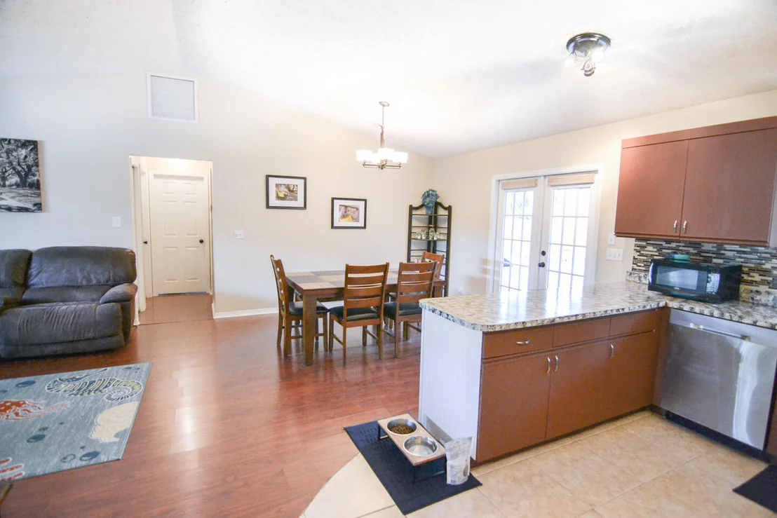 Photo of 5205 Birch Drive