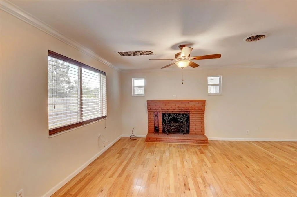 Photo of 15385 Monroe Road