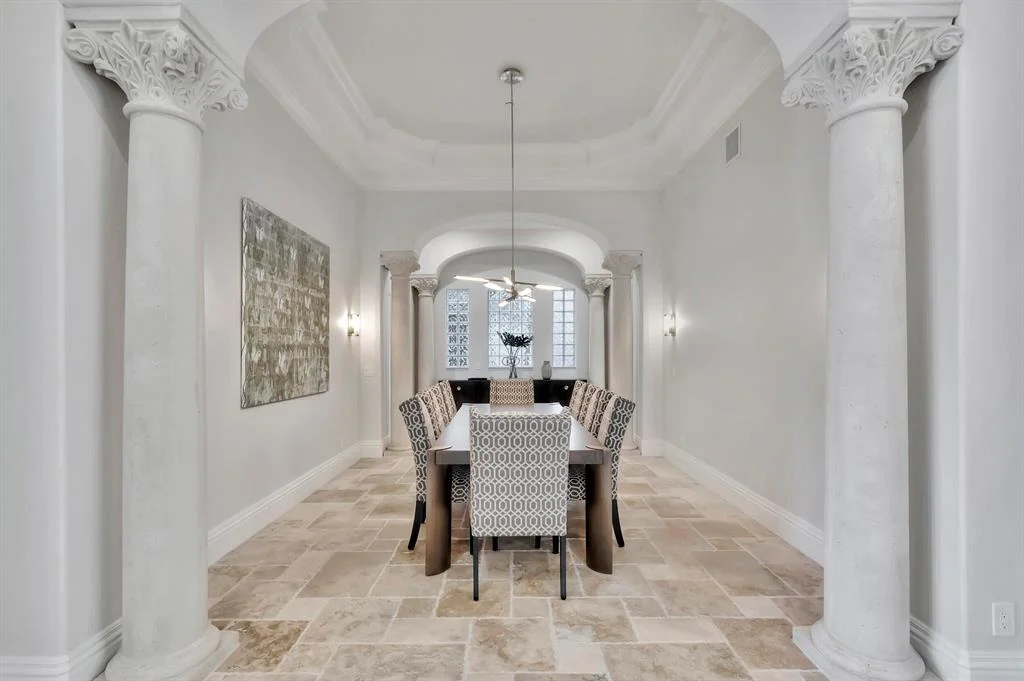 Photo of 4022 S Ocean Boulevard