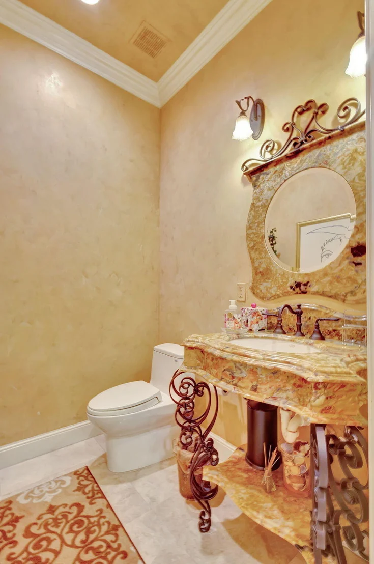 Photo of 2330 Tecumseh Circle