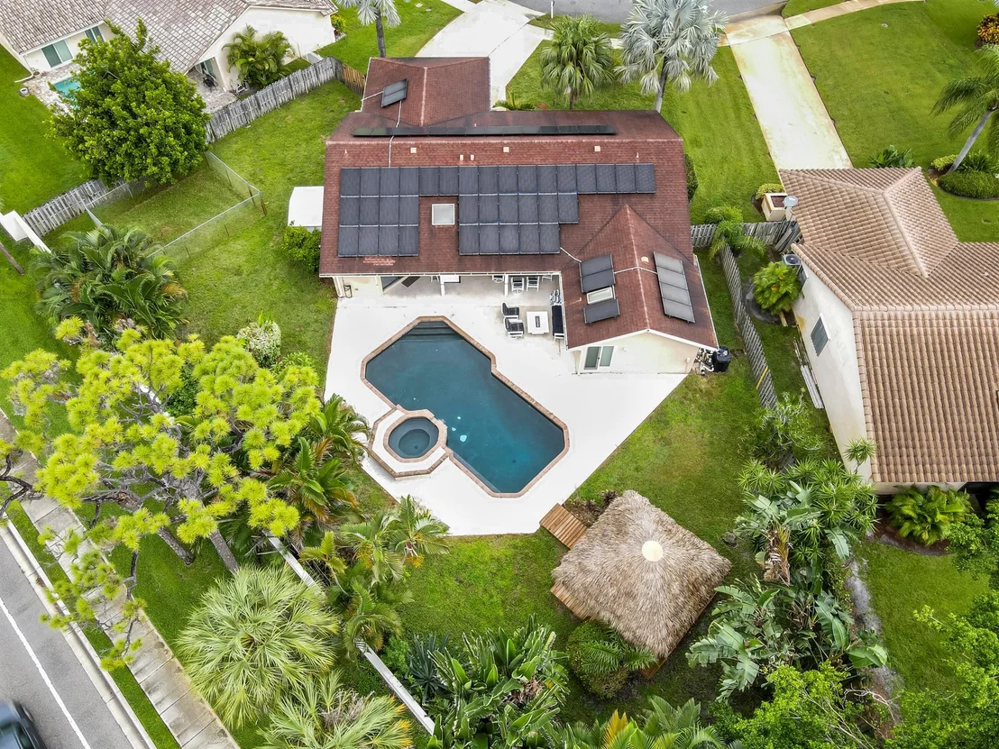 Photo of 4100 NW 7th Lane