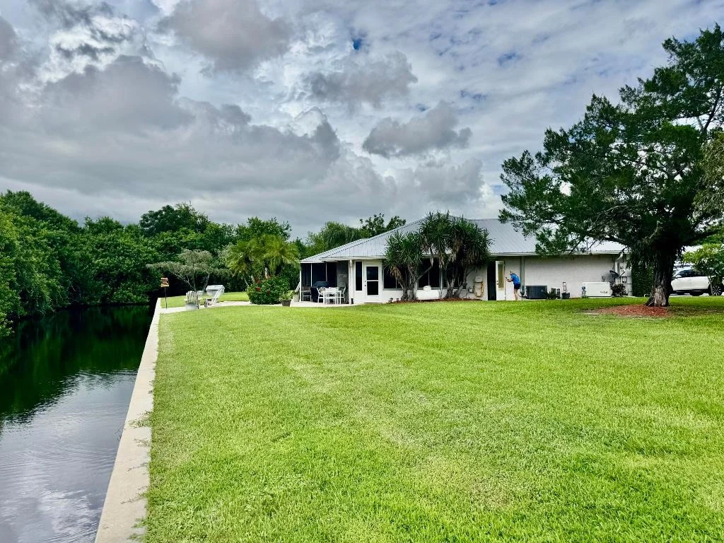 Photo of 2501 SE 6th Avenue