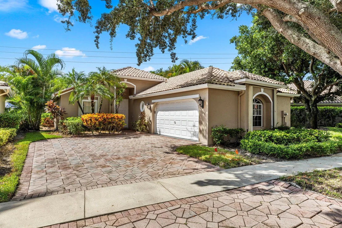Photo of 5328 Brookview Drive