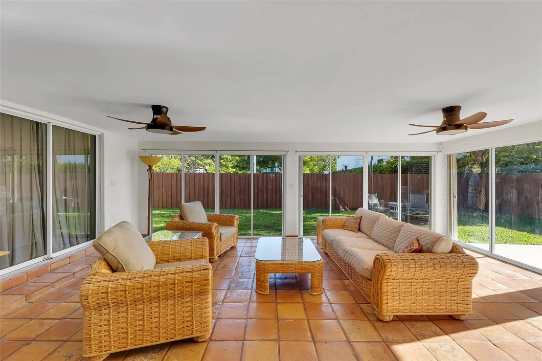 Photo of 3404 Barton Road