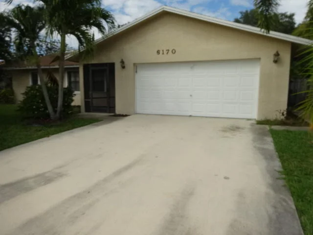 Photo of 6170 Silver Oak Drive