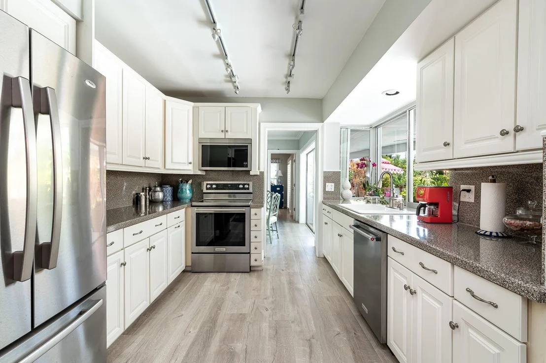 Photo of 810 Valencia Drive