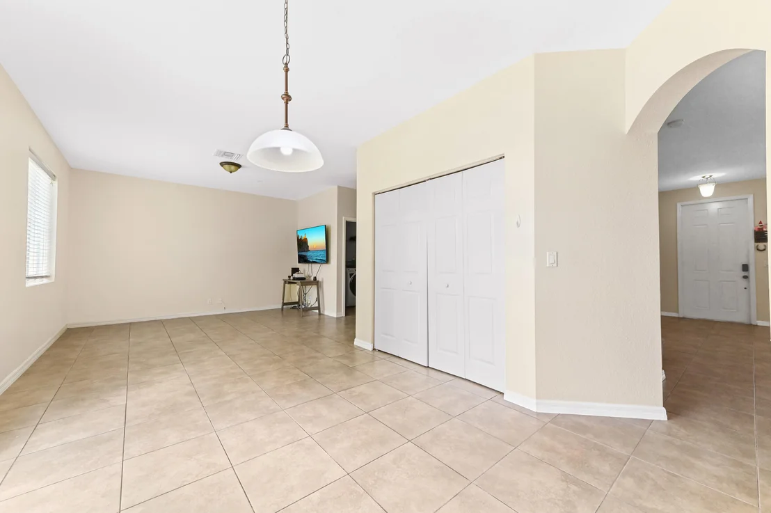 Photo of 6819 Osage Circle