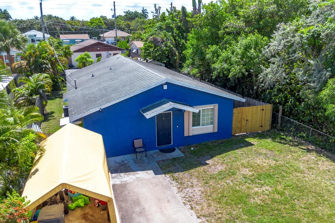 Photo of 7723 4th Terrace