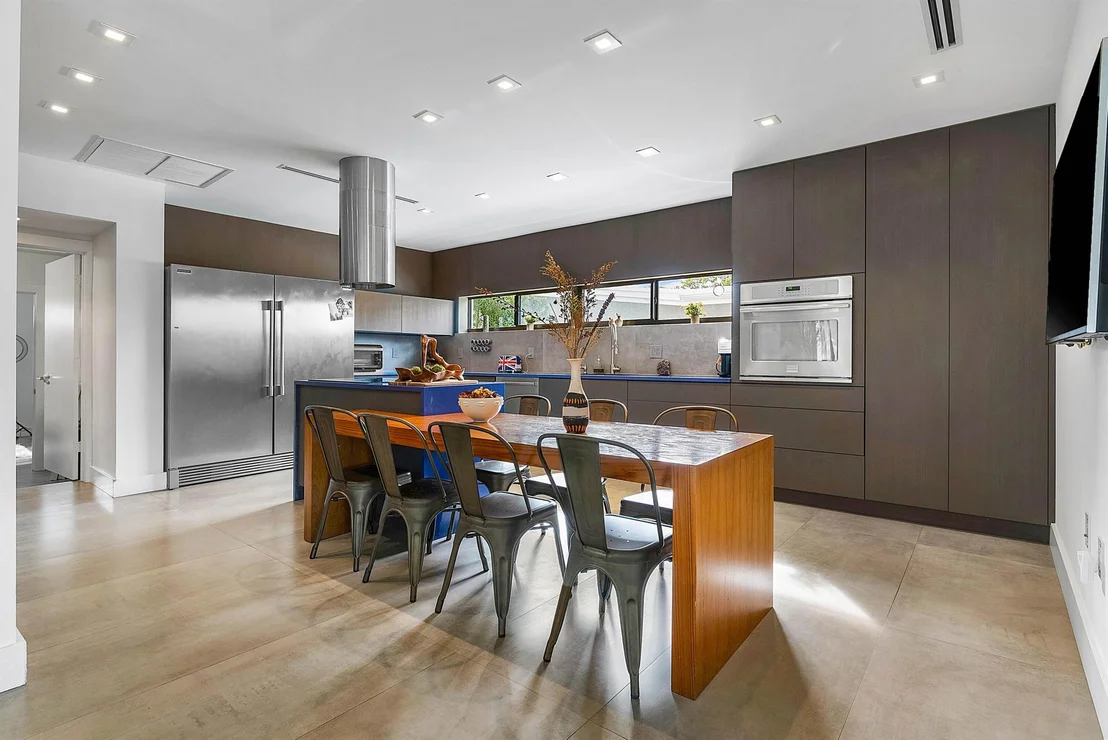 Photo of 2243 Keystone Boulevard
