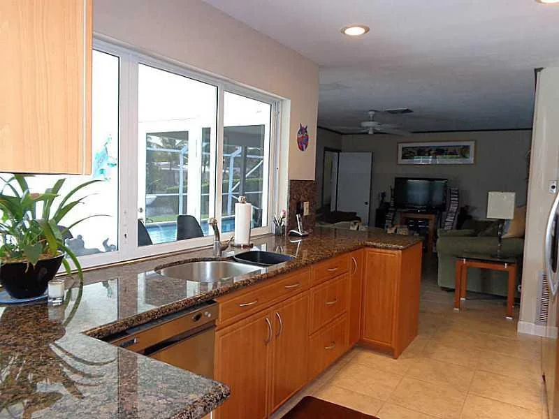 Photo of 3751 NE 24th Avenue