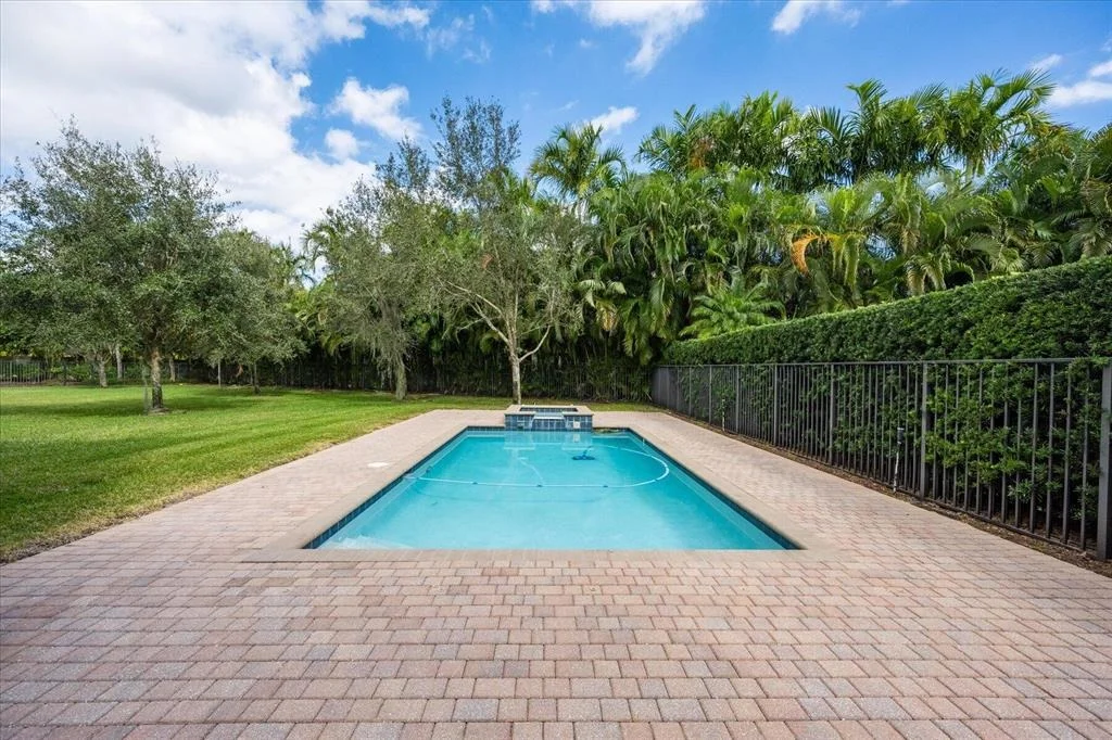 Photo of 16586 Gateway Bridge Drive