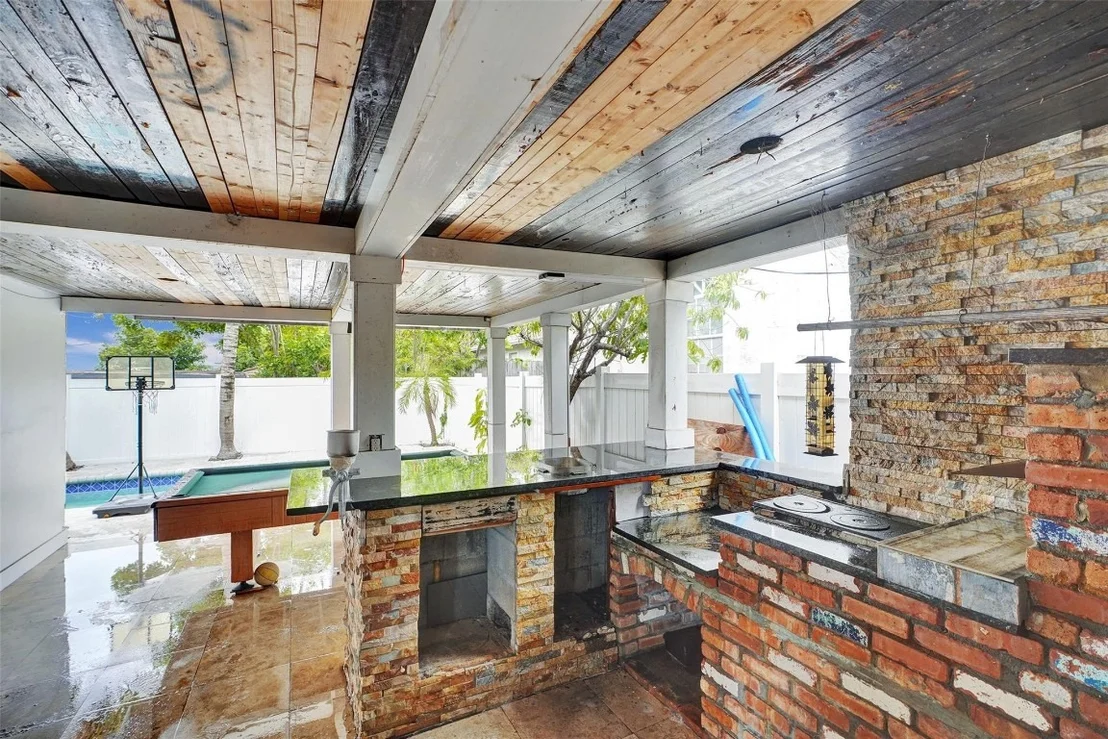 Photo of 2131 NW 4th Street