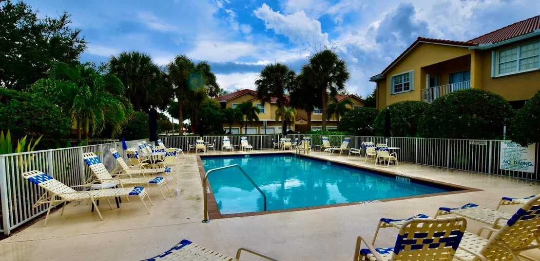 Photo of Unit J at 106 Lighthouse Circle