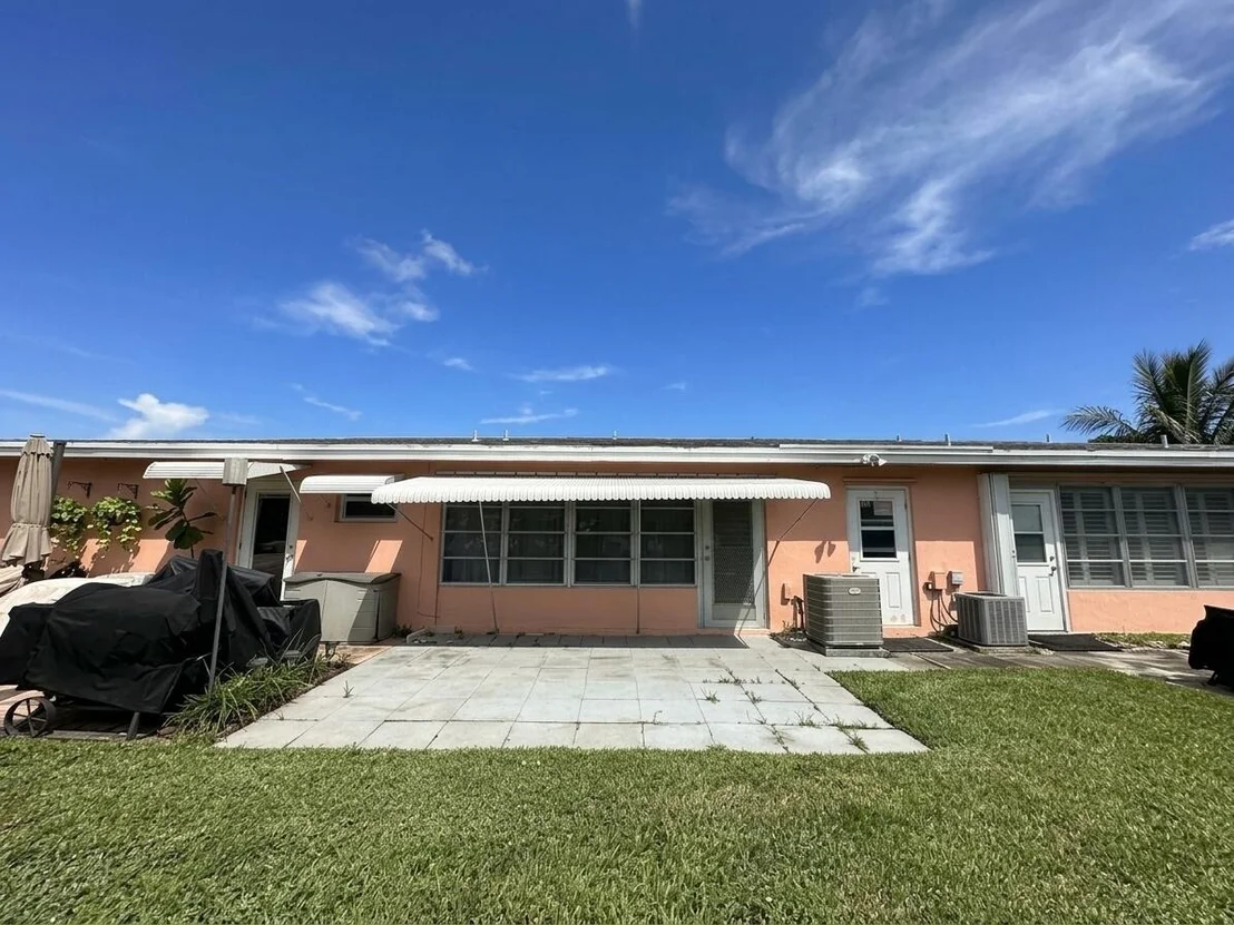 Photo of Unit C at 355 MAIN Boulevard
