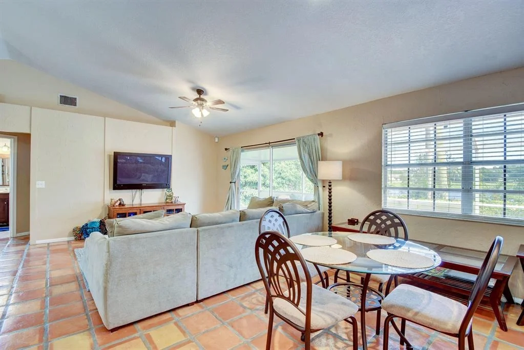 Photo of 1840 Edgewater Drive