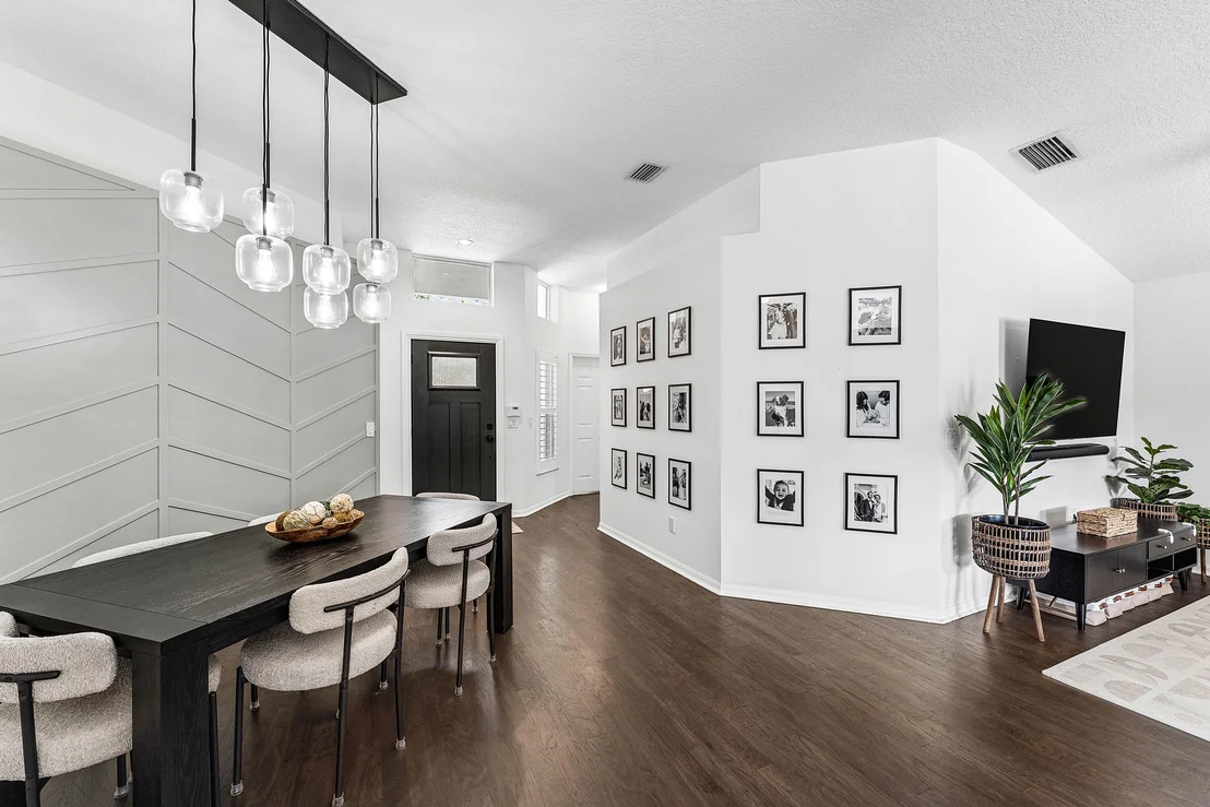 Photo of 583 Canoe Point