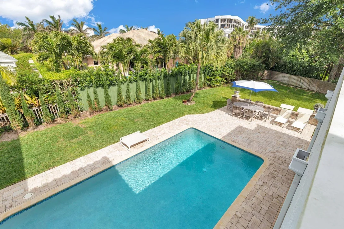 Photo of 141 Rotunda Drive