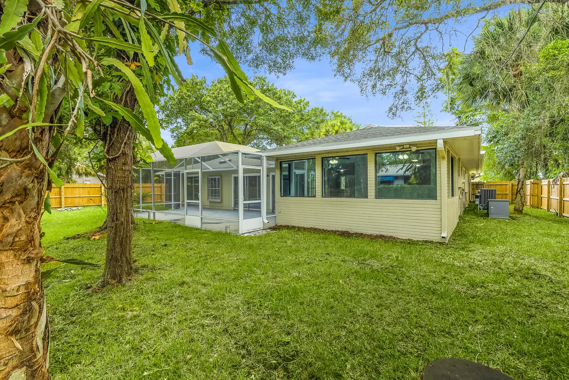 Photo of 7202 Arthurs Road