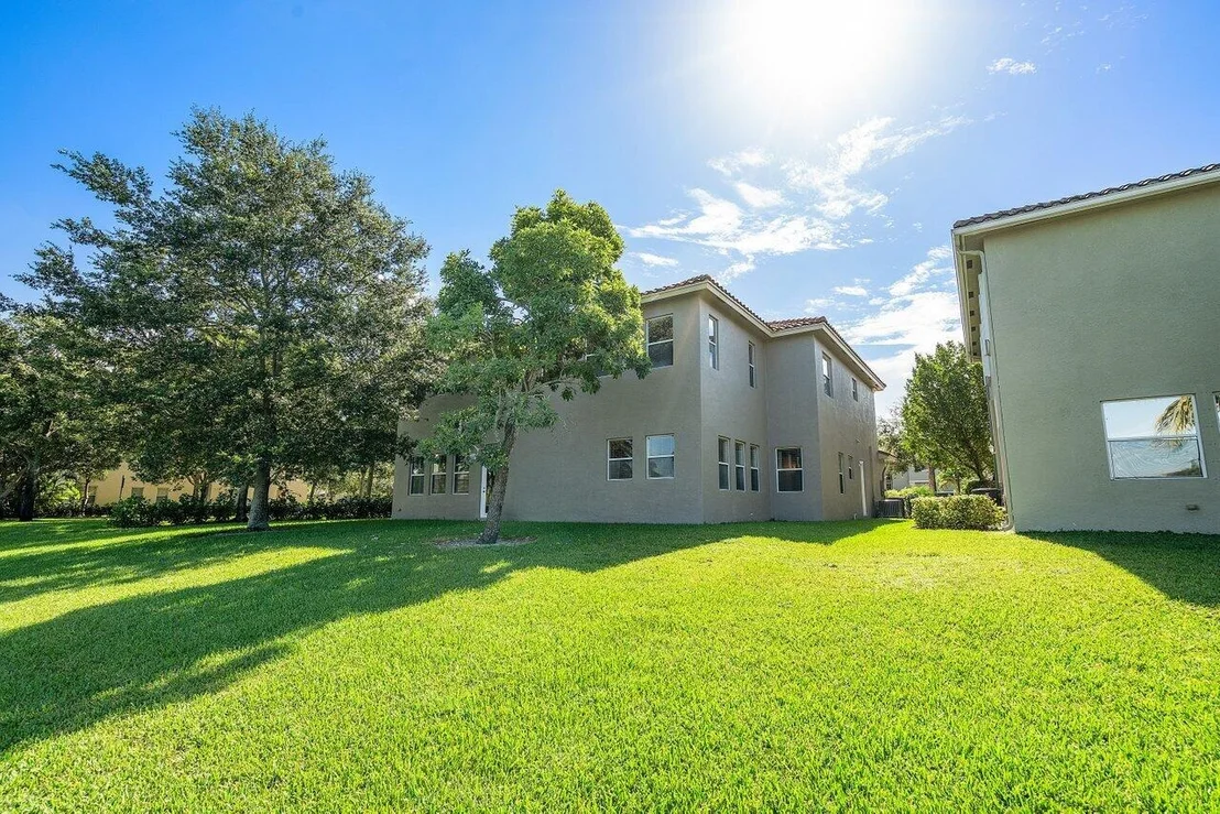 Photo of 482 Cresta Circle