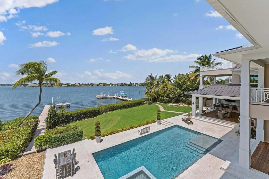 Photo of 5874 Pennock Point Road