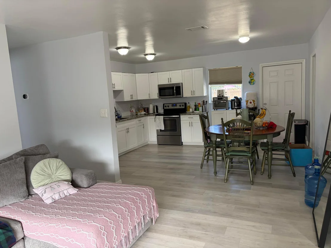 Photo of 420 NW 7th Terrace