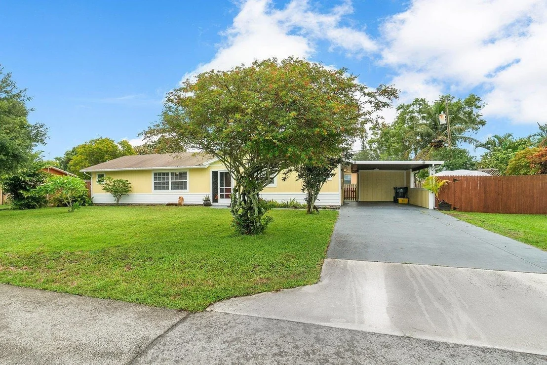 Photo of 9220 Lantern Drive