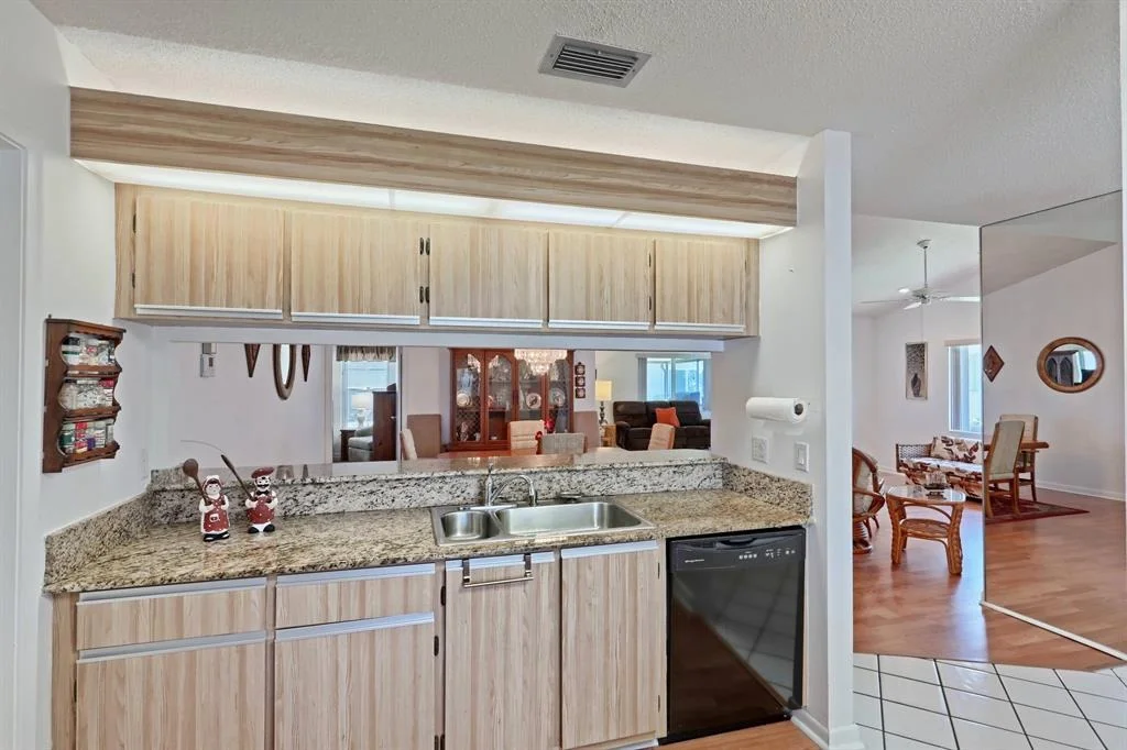 Photo of 6531 Overland Drive