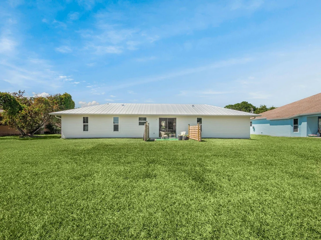Photo of 6100 Seagrape Drive