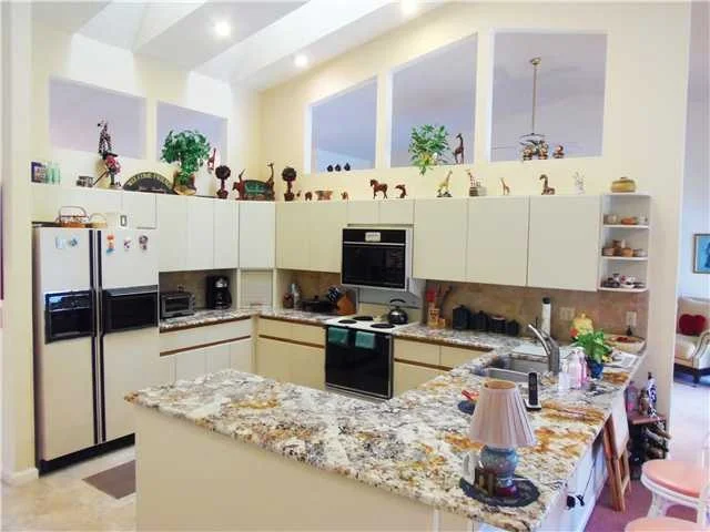 Photo of 718 Juniper Place
