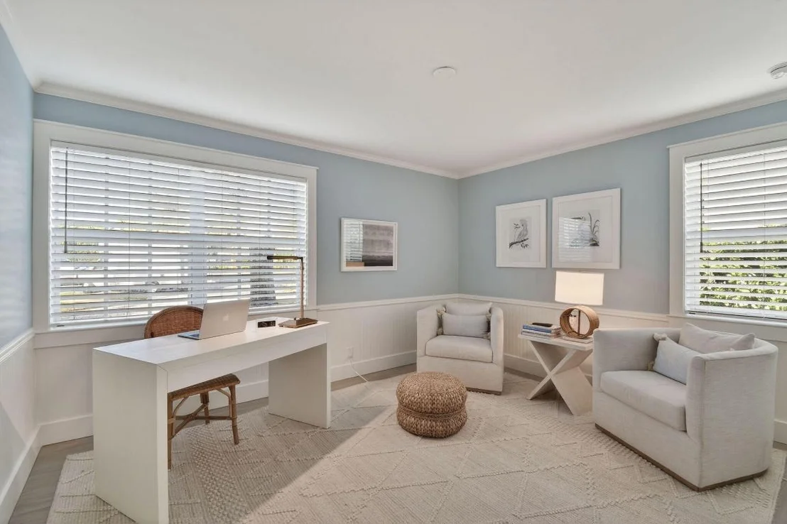 Photo of 700 Lakeside Circle
