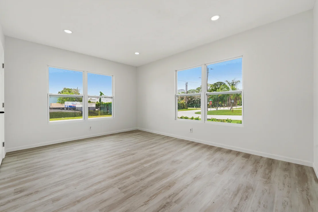 Photo of 1566 NW 9th Avenue