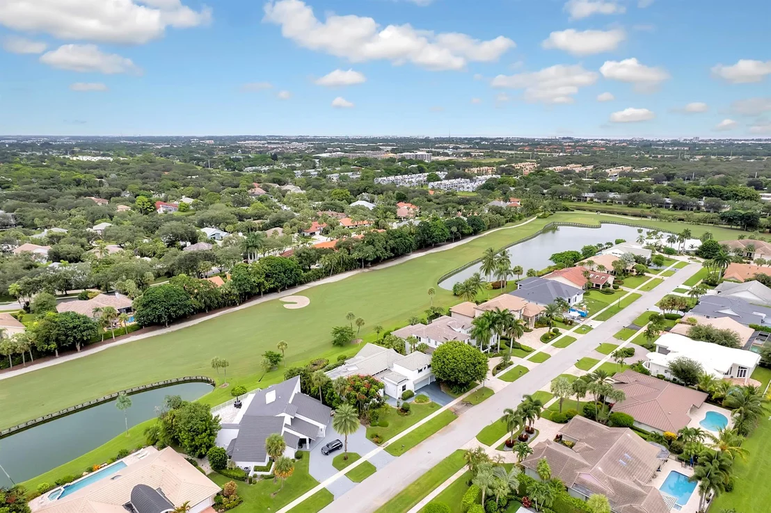 Photo of 3899 Live Oak Boulevard