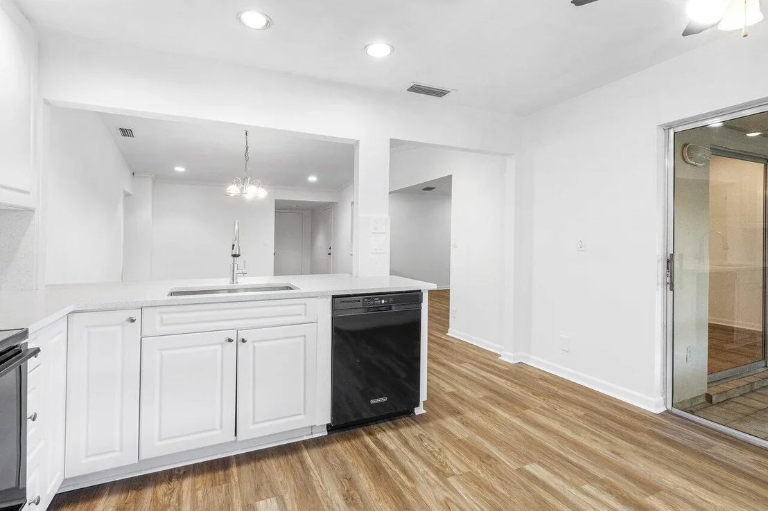 Photo of 5424 Viburnum Circle