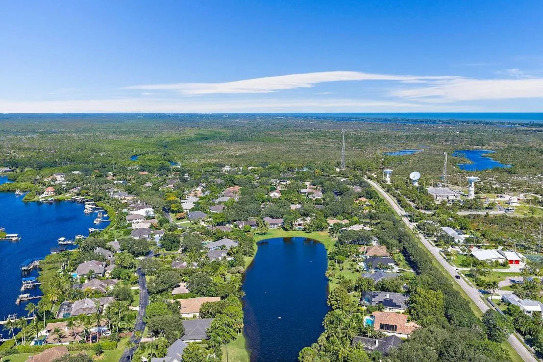 Photo of 18440 SE Lakeside Drive