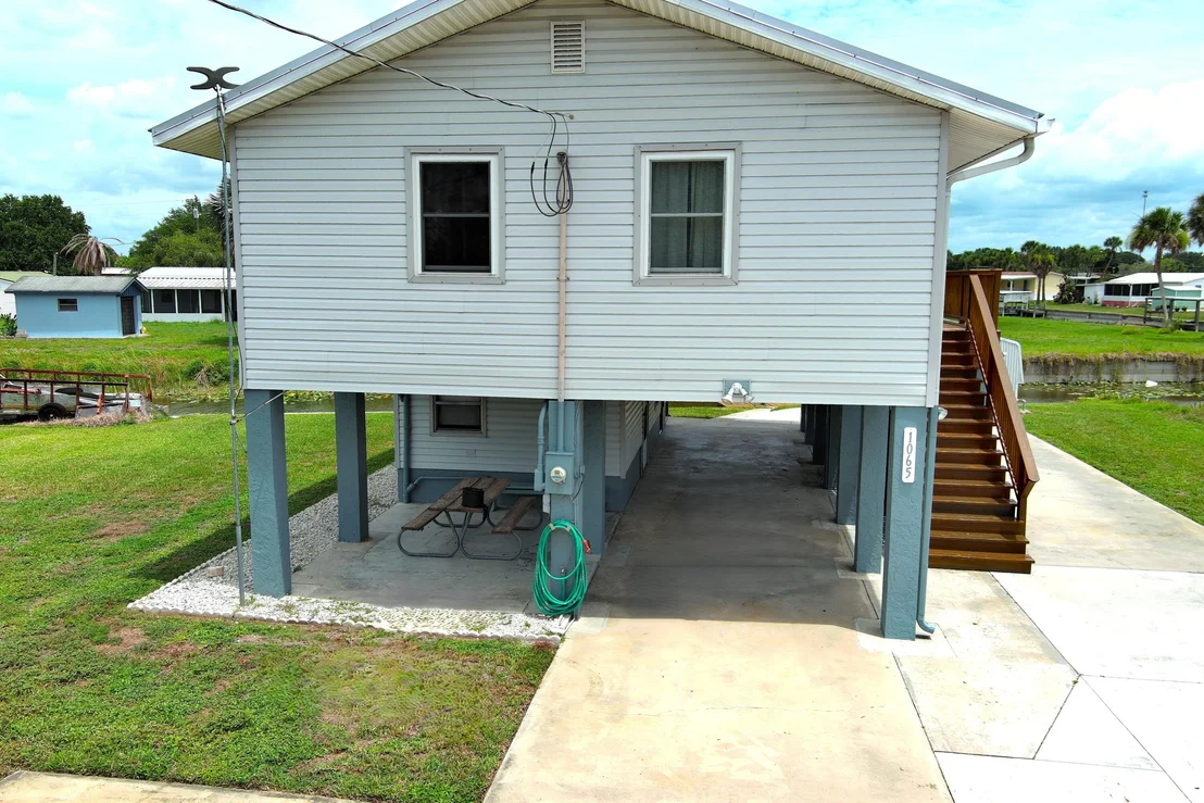 Photo of 1065 Peach Lane