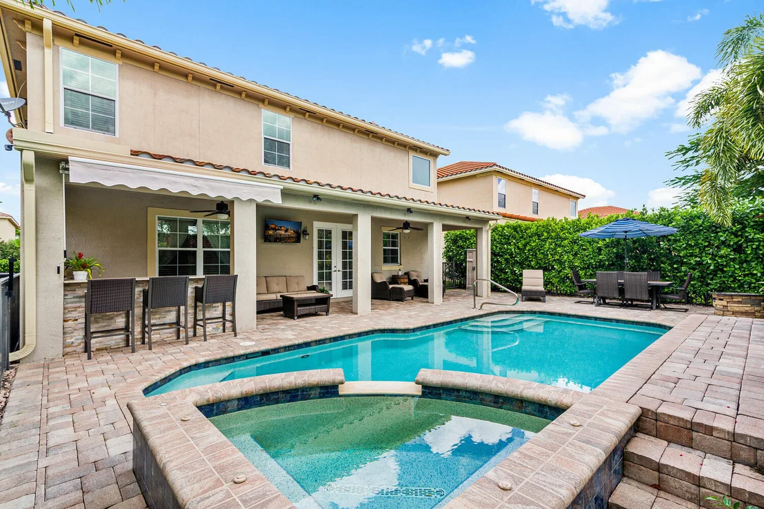 Photo of 10652 Ivanhoe Lane