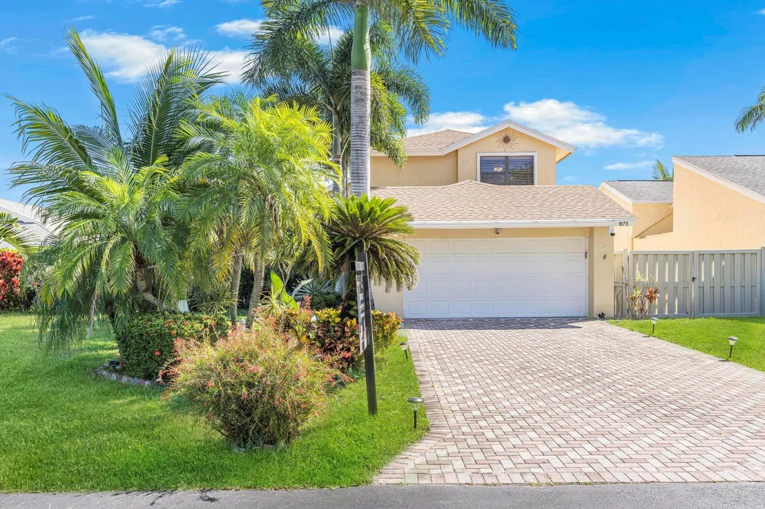 Photo of 1075 NW 19th Terrace