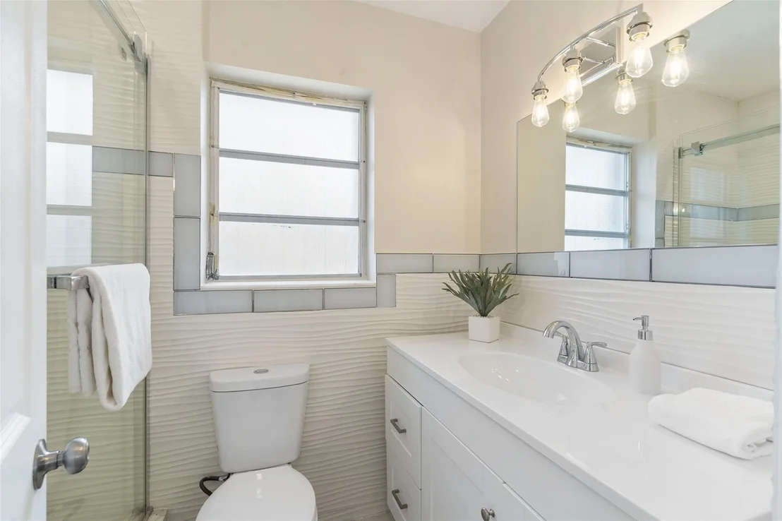 Photo of 420 SE 6th Avenue