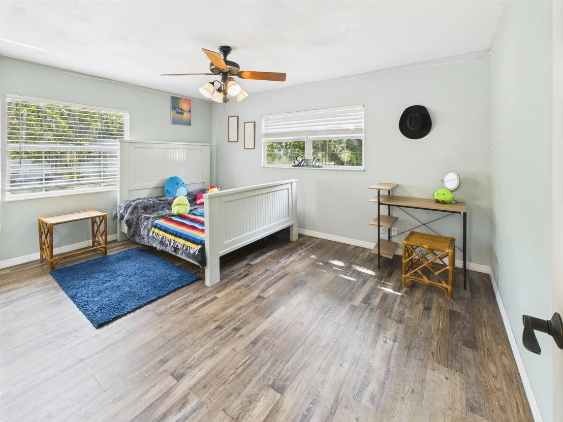Photo of 2045 SW 18th Lane