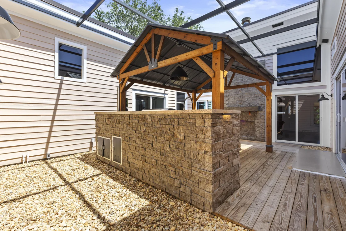Photo of 4931 Clock Road