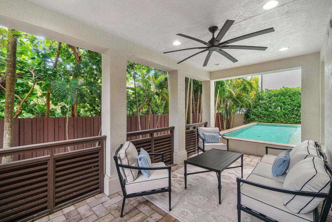 Photo of 1108 Coconut Row